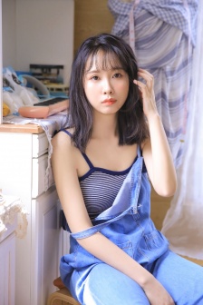 被男人吃奶很爽的毛片